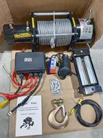 Déneigeur tout-terrain 12V avec treuil, moteur étanche, kit interrupteur à distance, capacité de traction 4500lbs, cycle de service longue durée, direct usine