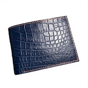 Porte-cartes court en cuir de crocodile véritable Luxali 2026 personnalisé avec logo, pour homme, fin, élégant et durable, 9x11,5 cm, ouvert, vente en gros - Product Image 1