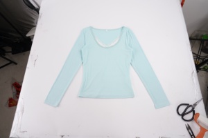 Camiseta de manga larga para mujer, versátil, adelgazante, con cuello en V, encaje, color liso, entallada en la cintura, estilo elegante y casual para el día a día - Product Image 6