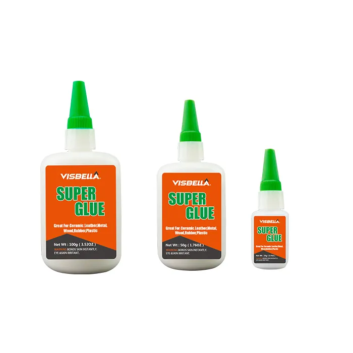 Super glue viene con un agarre de presión para controlar el flujo de pegamento