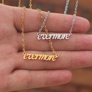 <span class=keywords><strong>Collana</strong></span> con <span class=keywords><strong>Nome</strong></span> <span class=keywords><strong>Personalizzabile</strong></span> in Acciaio Inossidabile, Placcata in Oro 18K, Gioiello Ipoallergenico e Impermeabile con Ciondolo a Lettera - Product Image 4