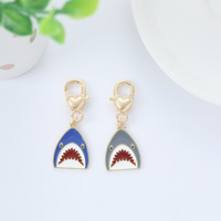 Pendentif Ornement Requin Métallique avec Fermoir Mousqueton, Porte-clés Animal Marin Bestseller, Cadeau Promotionnel Créatif pour les Fêtes