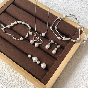 Collar de Plata de Ley S925 con Perlas y Diseño Geométrico de Espina de Serpiente, Perlas AAA, Joyería para Mujer de Uso Diario - Product Image 3