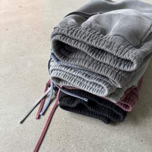 Pantalon de survêtement coupe droite 350G, couleur vintage délavée, style ample, personnalisable, grammage lourd, style streetwear, coupe épurée - Product Image 6