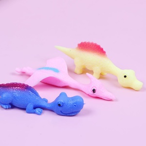Juguete Antiestrés de Dinosaurio con Lanzador de Dedos, Mini Dinosaurio de Plástico Verde, Lanzable, Aprietable, para Liberar Emociones, Adhesivo para Pared - Product Image 5