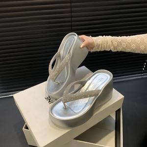 Sandales compensées à semelle épaisse pour femme, nouvelle collection été 2020, avec strass sur l'orteil, pour l'extérieur - Product Image 1