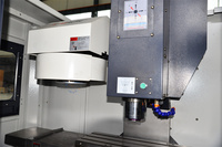 DECHANG XH7126 CNC Vertical Machining Center Presisi Tinggi BT40 Otomatis Tunggal 3/4/5 Axis GSK/Fanuc/Mitsubishi/ Tugas Berat