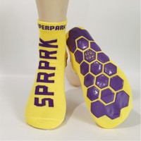 Chaussettes de cyclisme colorées personnalisées, respirantes, aérodynamiques, professionnelles, pour la course à pied, le vélo, les sports de plein air, séchage rapide, pour hommes