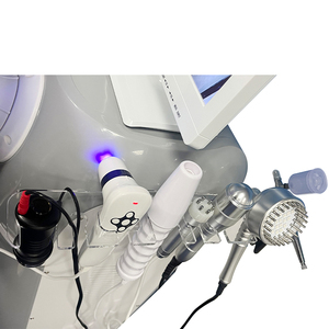 Nouvelle Machine 7-en-1 2026 pour la Repousse des Cheveux et le Soin du Cuir Chevelu – Massage Vibrant pour Traitement des Follicules Capillaires et Équilibre du Sébum – Idéale pour Salons de Coiffure et Spas - Product Image 6