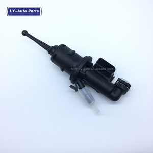 Pompa Cilindro Maestro Frizione Motore Ricambi Auto KG15065.4.41 per VW Golf A1 - Product Image 1