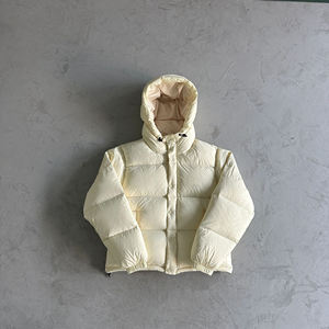 Ventes en gros de vestes matelassées en nylon noir réversible de haute qualité, fabriquées aux États-Unis, avec rembourrage en duvet de canard pour l'hiver - Product Image 1