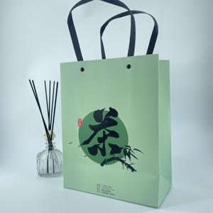 Sacs à provisions en papier de haute qualité Offre Spéciale en usine avec logos impression personnalisée - Product Image 1