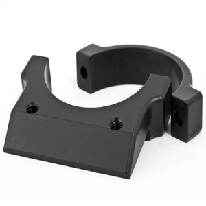 Plaque de montage en aluminium usinée CNC sur mesure, anodisée noire, avec plusieurs trous de fixation pour équipement de machine d'automatisation - Product Image 3