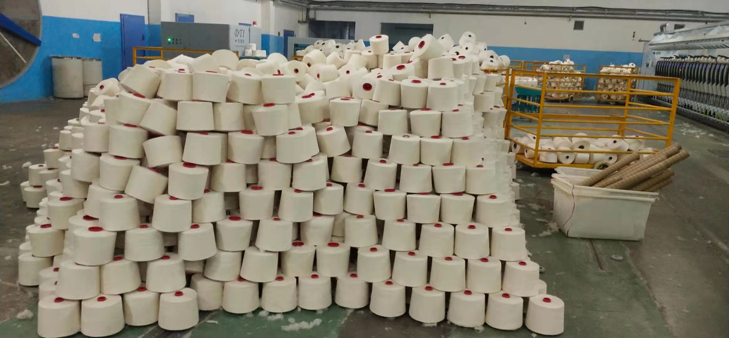 Прямой поставщик, 100% льняное длинное волокно 15 Нм/1, высокое качество, полуотбеленное, бесплатный образец