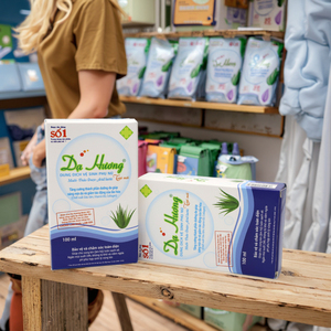 Solution de lavage pour soins féminins à usage quotidien de 100ml Essence végétale antibactérienne pour le nettoyage intime - Product Image 1