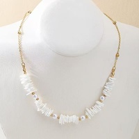 Collier en perles de coquillage irrégulières de style européen et américain pour femme, chaîne de clavicule bohème pour les vacances à la plage