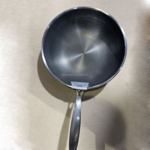 Sartén de panal de acero inoxidable profesional de alta calidad, <span class=keywords><strong>Wok</strong></span> antiadherente, <span class=keywords><strong>Wok</strong></span> de cocina de hierro antiadherente sin revestimiento con mango - Product Image 4