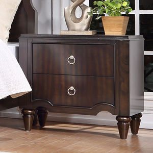 Juego de Muebles de Dormitorio de Madera Marrón Oscuro - Cama Tipo Trineo, Cómoda, Mesita de Noche y Cajonera con Herrajes Circulares - Product Image 4