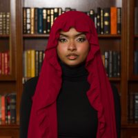 Fabricant de hijabs en mousseline à bordure volantée, hijabs doux et unis pour femmes musulmanes, vente en gros en usine, couleur personnalisée