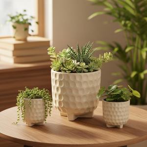 Pot de fleurs moderne en céramique sur trépied, <span class=keywords><strong>pour</strong></span> intérieur et extérieur, avec trous de drainage, finition émaillée, durable, lot de plusieurs. - Product Image 1