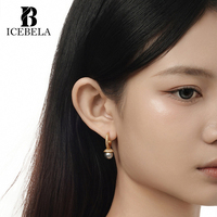 Style minimaliste S925 Sterling Silver Trendy Ultra-brillant Zircon Géométrique Gris Shell Pearl Hoop Boucles d'oreilles pour les femmes