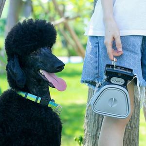 Ramasse-crottes portable pour chien avec distributeur de sacs, ramasse-crottes pliable pour l'extérieur, outil de nettoyage pour animaux de compagnie en voyage - Product Image 4