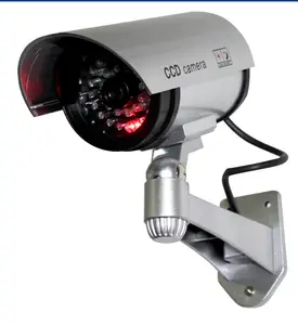 מכירה לוהטת שווא Cctv מעקב מערכת מהבהב אדום אור Dummy אבטחת מצלמה עם מראה ריאליסטי הקלטת נוריות