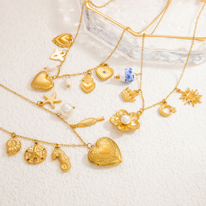 Collar con colgante de corazón chapado en oro de 18 quilates de acero inoxidable con dijes de perlas para mujer, regalo de joyería de moda - Product Image 1