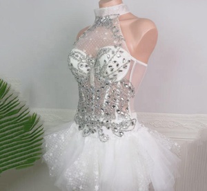 Costume da Palcoscenico per Gruppo di Ragazze Stile Raffinato con Strass Luccicanti e Dettagli a Forma di Sirena - Product Image 4