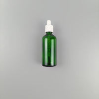 Fournisseur en gros de flacons d'huile essentielle en verre bleu de 5 ml, 10 ml, 15 ml, 20 ml, 30 ml, 50 ml, 100 ml avec bouchon en PP et compte-gouttes, conteneur cosmétique
