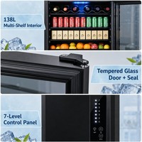 Kleine zwarte glazen minibar koelkast voor hotel, studentenhuis, thuis, wijn, thee en fruit.