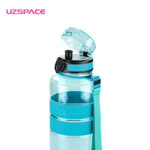 Bouteilles d'eau en plastique UZSPACE, nouveau design, grande taille, couleur verte claire, jolies, minimalistes, cadeau pour enseignant, pour femmes, avec manchon en silicone - Product Image 5