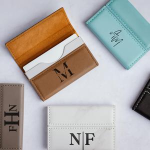 Tarjetero <span class=keywords><strong>de</strong></span> Cuero Sintético Grabado Personalizado al por Mayor, Estuche Rígido <span class=keywords><strong>para</strong></span> Tarjetas con Cierre Magnético, Regalo Corporativo Personalizado - Product Image 4