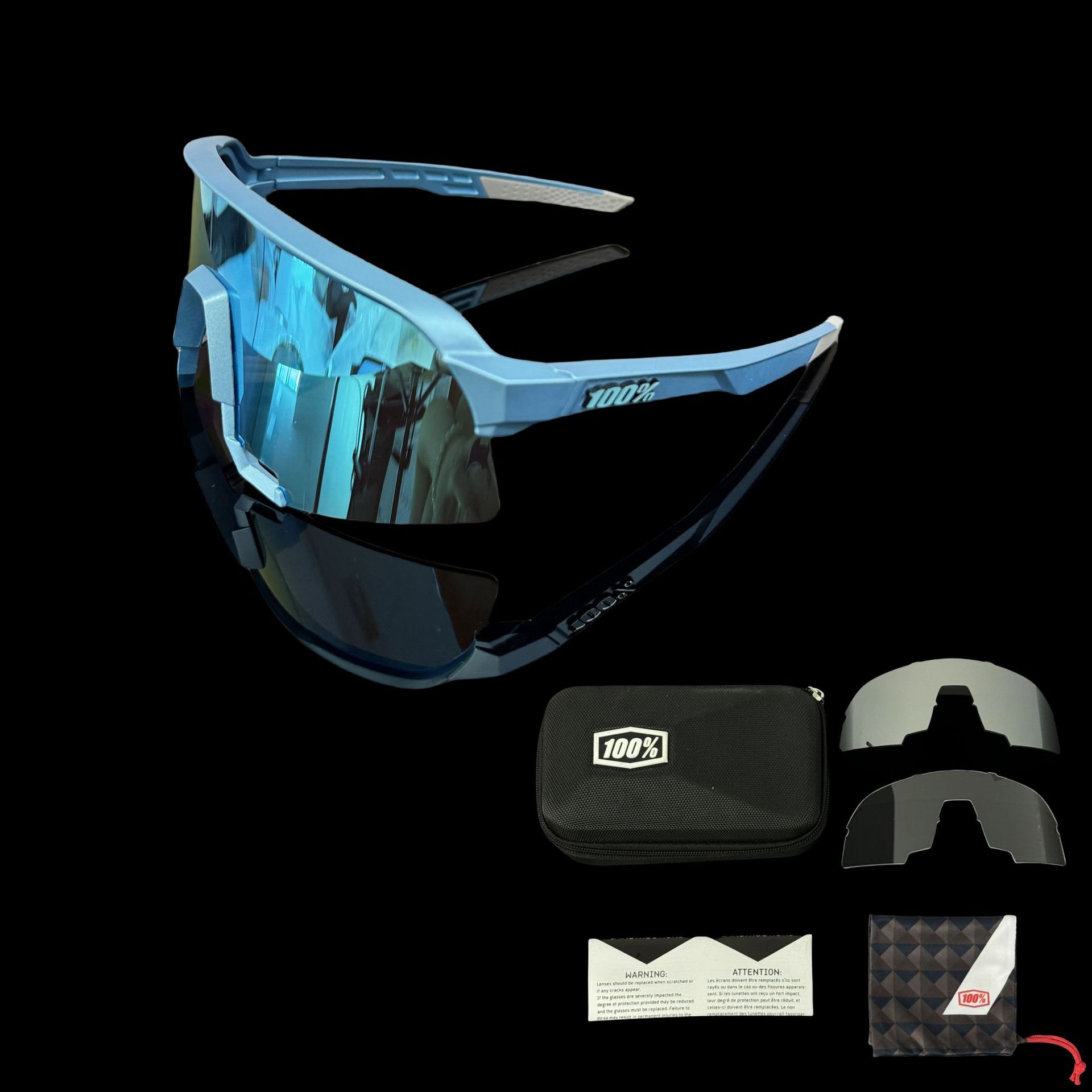 Ensemble de trois lentilles avec monture bleu glacier et film bleu glacier.