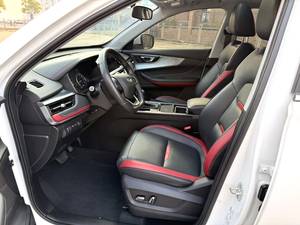 Chery Tiggo 5x <span class=keywords><strong>Super</strong></span> <span class=keywords><strong>Hero</strong></span> Luxury CVT <span class=keywords><strong>Auto</strong></span> 2022, SUV Compacto Chino Usado, Estilo Edición Especial y CVT Suave, Bien Equipado y Divertido - Product Image 4