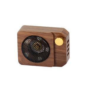 En stock, livraison directe disponible. Diffuseur d'huiles essentielles pour voiture/enregistreur vinyle à ventilation, en bois de noyer noir massif. - Product Image 5