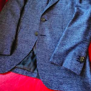 Blazer Azul a Rayas de Pescado para Hombre, Estilo <span class=keywords><strong>Italiano</strong></span>, <span class=keywords><strong>Corte</strong></span> Entallado, Casual de Negocios, Chaqueta Deportiva de Mezcla, Doble Botonadura, Cuello en V, Hecho en EE. UU. - Product Image 3