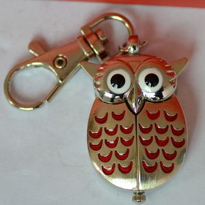 ساعة يد كوارتز تناظرية بتصميم عتيق مصنوعة من البرونز على شكل بوق صغير مناسبة كهدية - Product Image 5