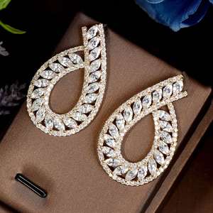 Hibride, nuevos pendientes inusuales, pendientes de tuerca CZ, accesorios para fiesta de compromiso nupcial, diseño de hoja de Color dorado, joyería de moda - Product Image 2