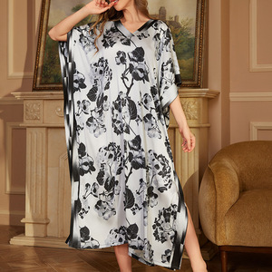 Nova Abaya de Cetim Estampada 2026 para Mulheres, Vestuário Islâmico Tradicional, Robe Longa, Vestido Muçulmano Modesto - Product Image 4
