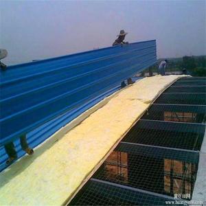 ม้วนแก้วขนสัตว์เปลือย24กก./ม. สำหรับห้องใต้หลังคาและโพรง<span class=keywords><strong>ผนัง</strong></span>วัสดุทนไฟอะคูสติกความร้อนได้รับการรับรอง A1 - Product Image 1