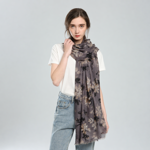 Bufanda Larga con Estampado Floral Vintage para Mujer, 90*180cm, Suave, para Uso Diario, Viajes, Accesorio de Moda, Venta al Por Mayor, Disponible en Stock - Product Image 3