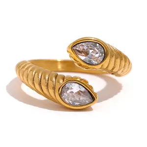 แหวนเพชรสังเคราะห์ทำจากสเตนเลสสตีลกันน้ำแหวนสีทองสำหรับผู้หญิงเครื่องประดับมีสไตล์