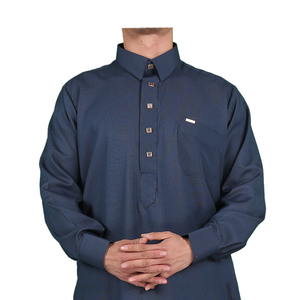 Ropa Masculina Estilo Islámico Catarí, Thobe para Oración con Botones Metálicos en las Mangas, para Eid - Product Image 3