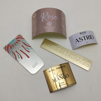 Insigne de décoration de parfum Logo en relief personnalisé Autocollants de parfum Étiquettes en aluminium pour cosmétiques Emballage de bouteilles et de boîtes en verre