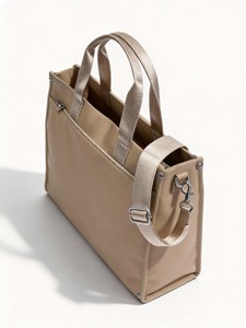 Large Capacity <b>Briefcases</b> and Laptop Tote Bags for Men Fashion Vegetable Tanned Hand Held Travel Bags - Product Image 4