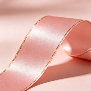 Cinta de Raso Rosa Ecológica de RPET con Borde Dorado, Cinta Impresa con Serigrafía Personalizada para Decoración de Ramos de Boda - Product Image 2