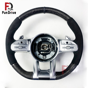 Accessoires de mise à niveau pour voitures <span class=keywords><strong>Mercedes</strong></span> Benz Amg Classe A W177 A200 Classe V W447 GLC X253 300 63s Volant en fibre de carbone - Product Image 5