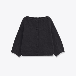 كارديجان نسائي محبوك بلون رمادي بزر واحد، أنيق وعصري - Product Image 1