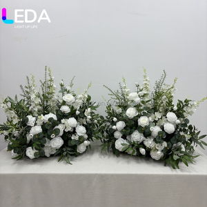 Fábrica de Flores Artificiales LEDA, Camino de Boda Personalizado de 3 Pies x 65 Pies, Blanco Brillante con Espejo - Product Image 6
